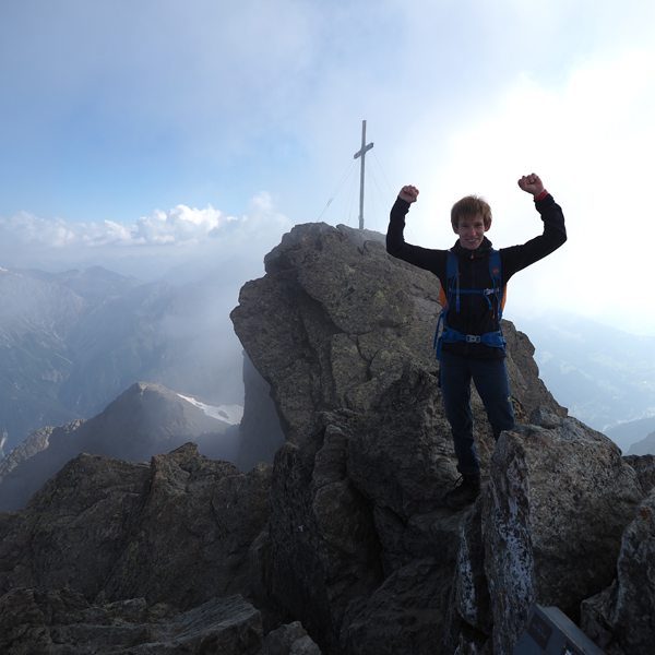Auf dem Gipfel des Hohen Rifflers (3168m)